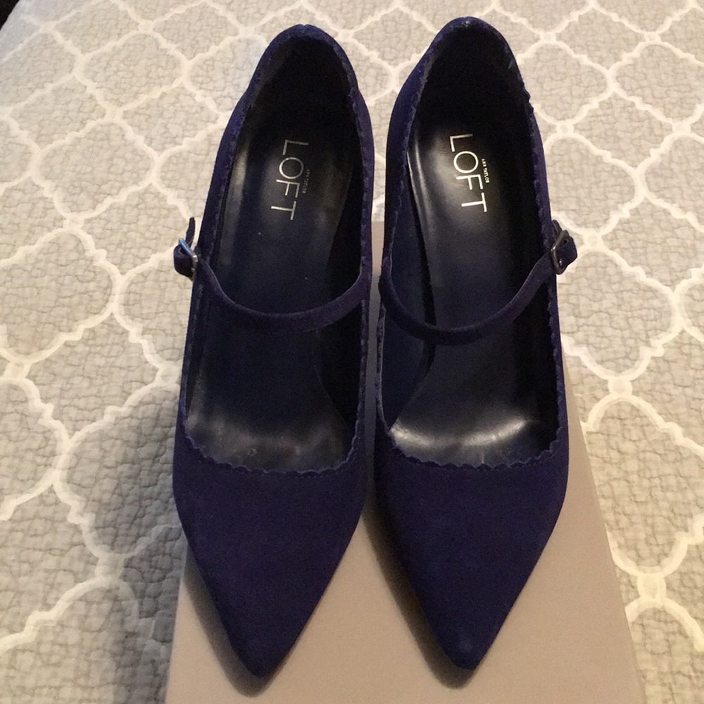 Royal blue dress shoes